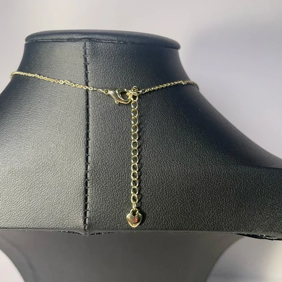 Elegant Gold and Green Pendant Necklace - Picture 4 of 4